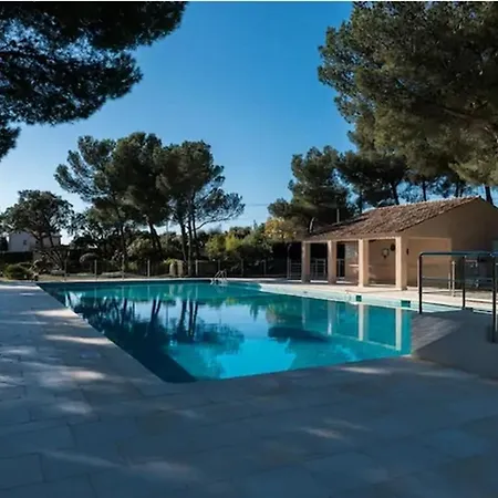 Provenzalisches Haus Hannah - Garten Mit Meerblick Und Pool By Riviera Homelife Semesterbostad Saint-Raphaël